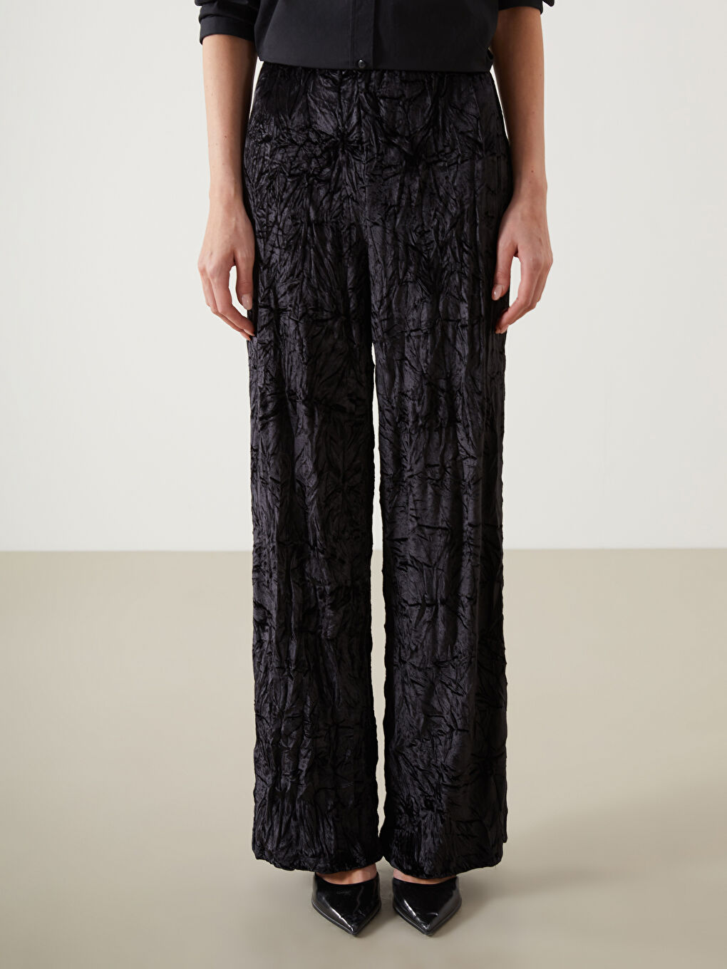 Siyah Beli Lastikli Kadife Kadın Pantolon-5