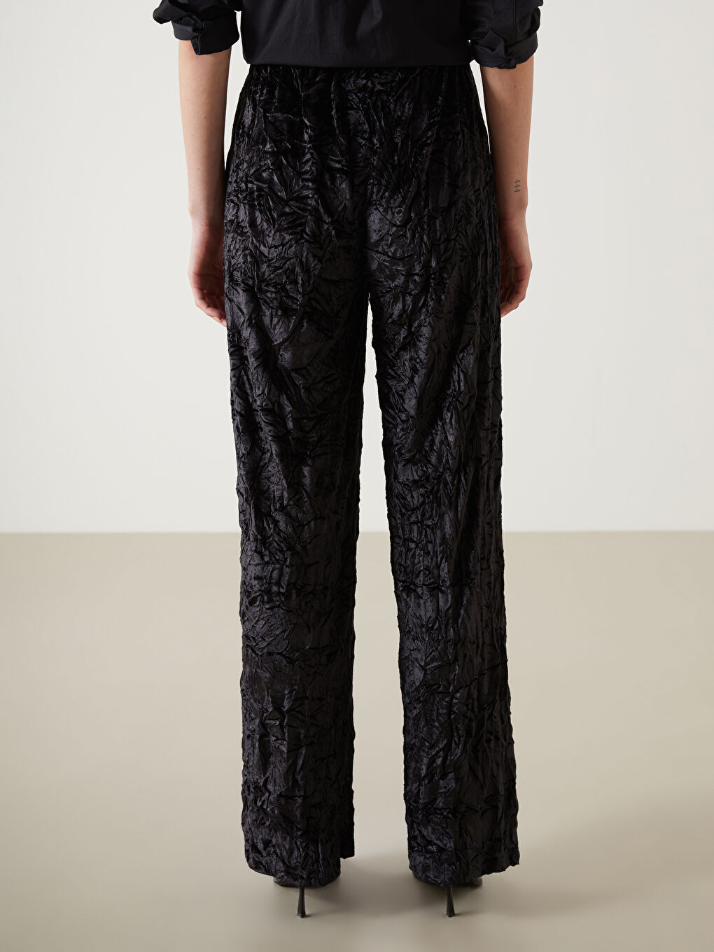 Siyah Beli Lastikli Kadife Kadın Pantolon-7