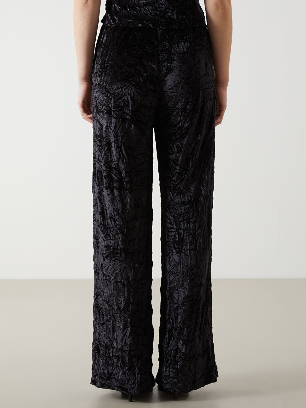 Siyah Beli Lastikli Kadife Kadın Pantolon-3