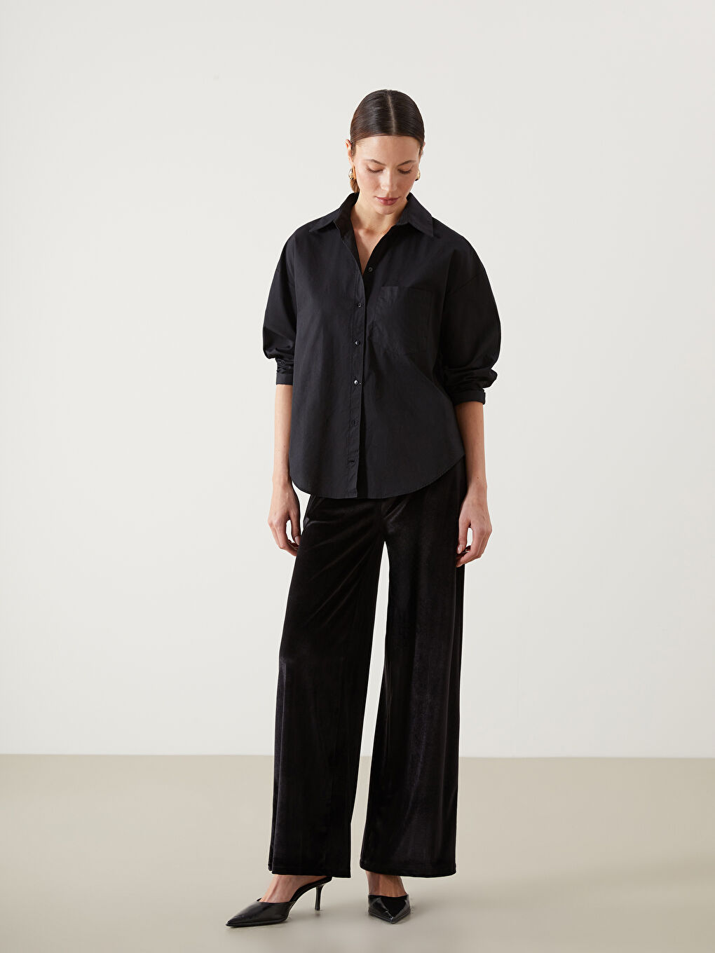 Siyah Beli Lastikli Kadife Kadın Pantolon