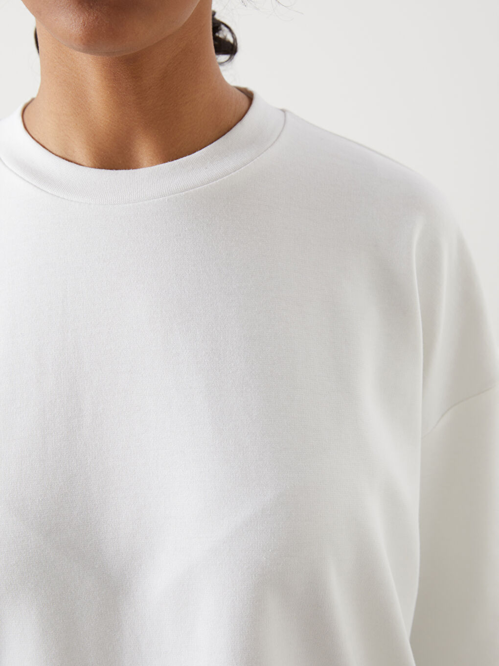 Beyaz Dik Yaka Oversize Kadın Sweatshirt Tunik-2