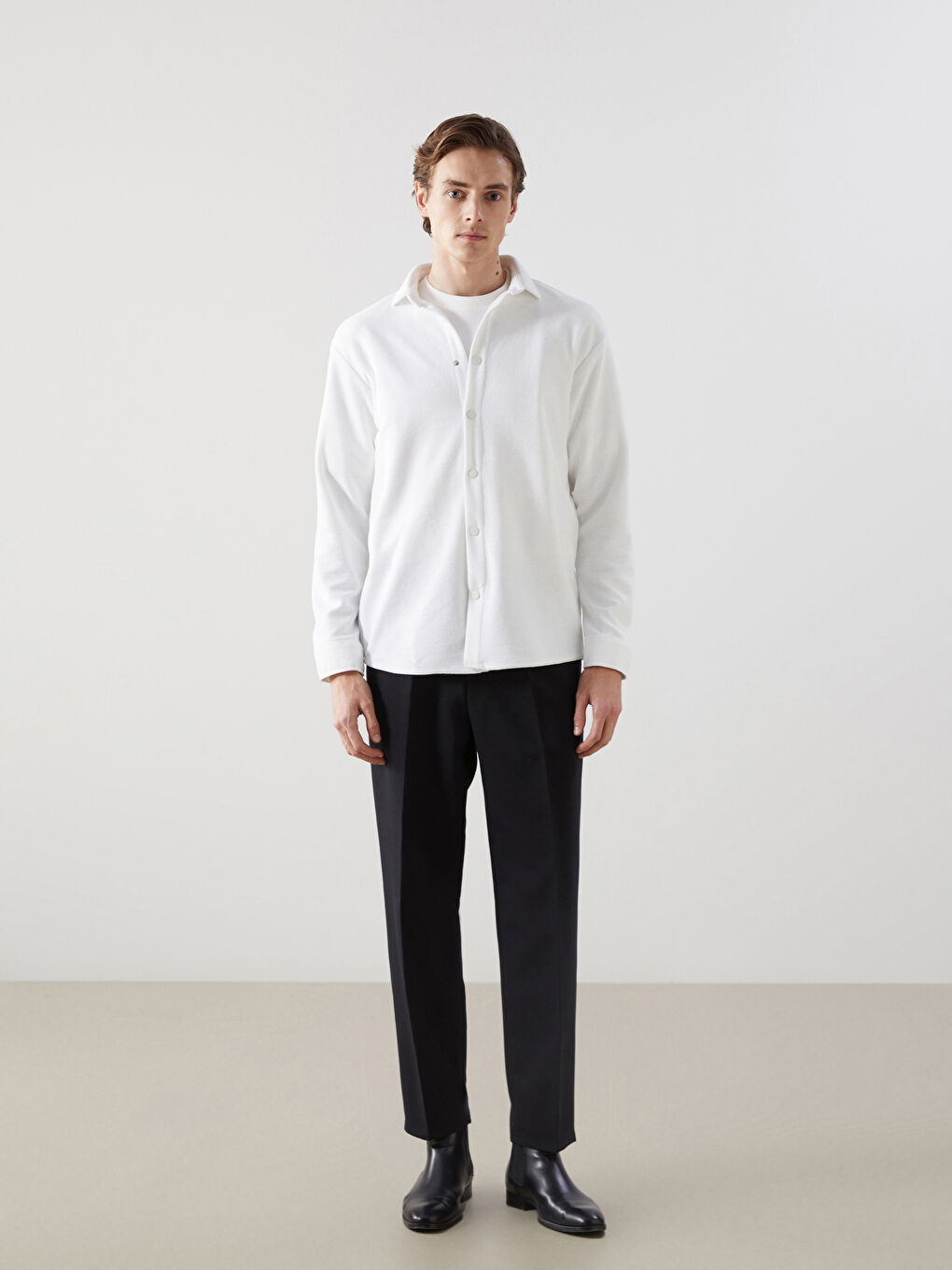 Beyaz Regular Fit Uzun Kollu Gabardin Erkek Gömlek-1