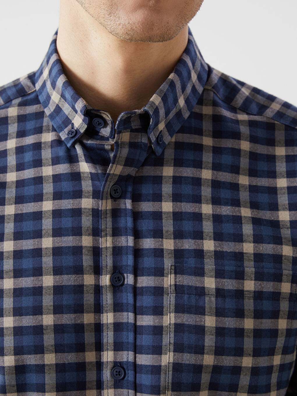 قميص رجالي كاروهات كم طويل بقصة عادية من قماش الجبردين-2