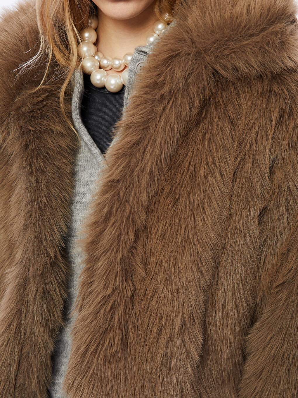 Bej Ceket Yaka Kadın Kürk Kaban-2