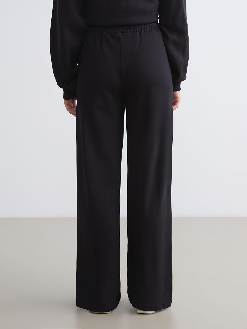 Women's Elastic Waist Sports Sweatpants-3