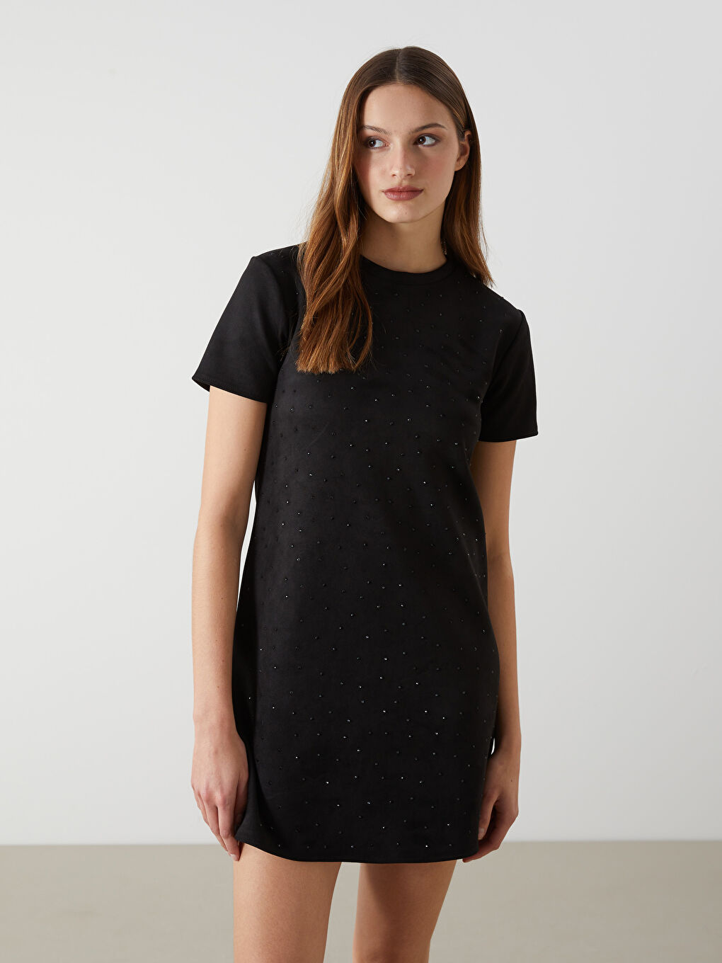 Siyah Bisiklet Yaka Taşlı Elbise