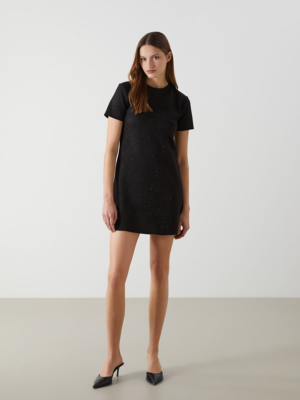 Siyah Bisiklet Yaka Taşlı Elbise-1