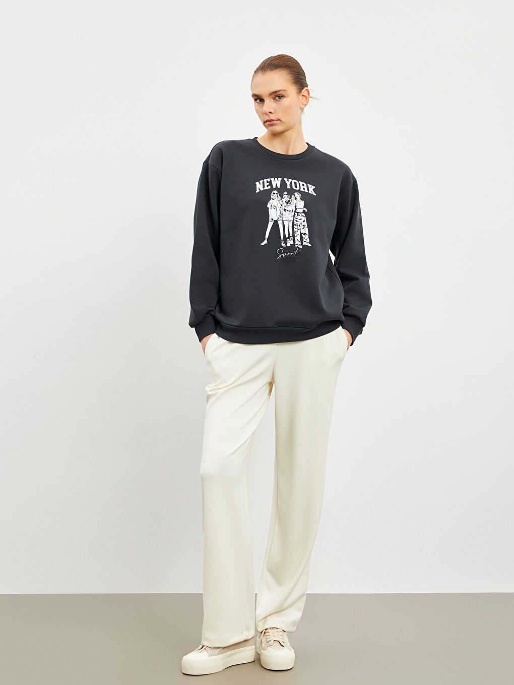 كنزة رياضية مطبوعة نيويورك للسيدات-1