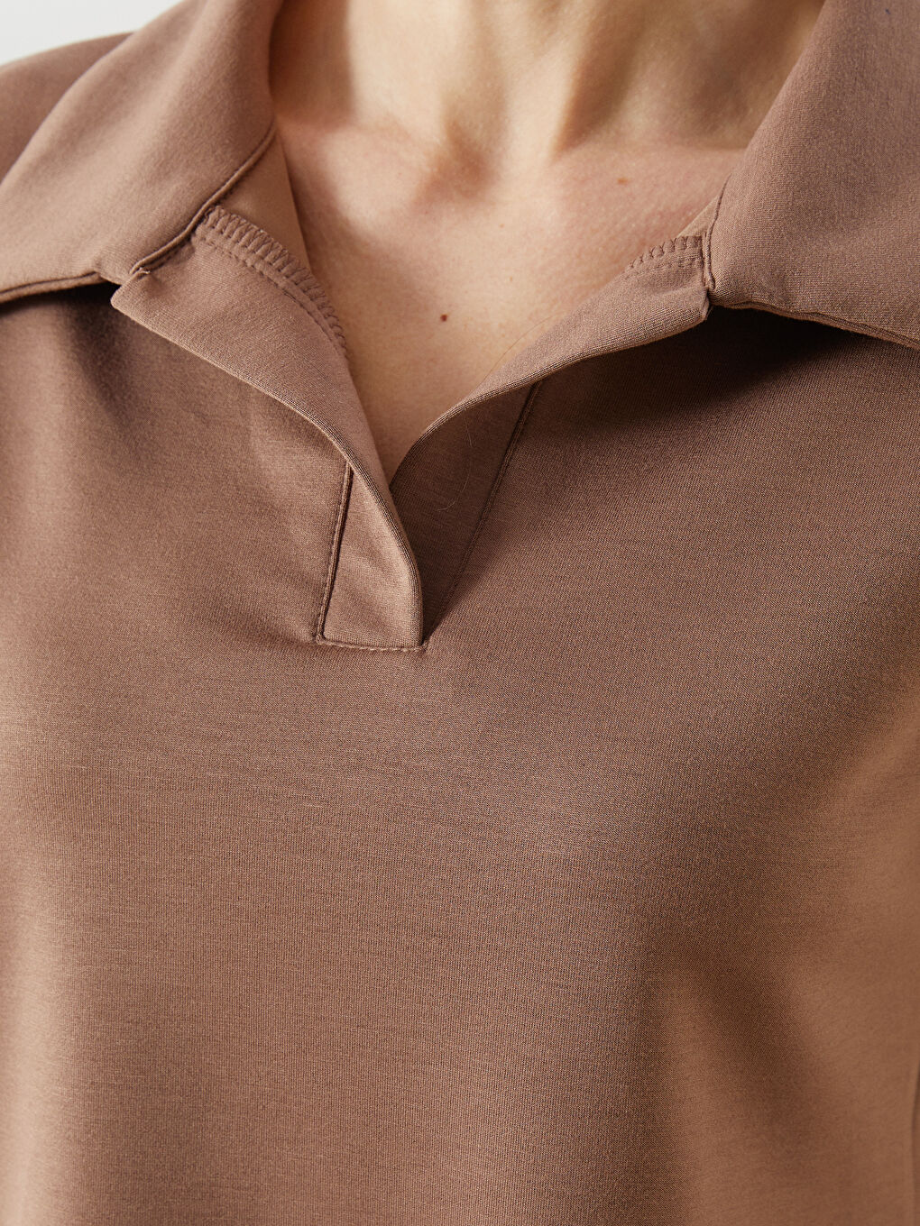 Polo Neck Women's T-Shirt -W4M867Z8-YF2