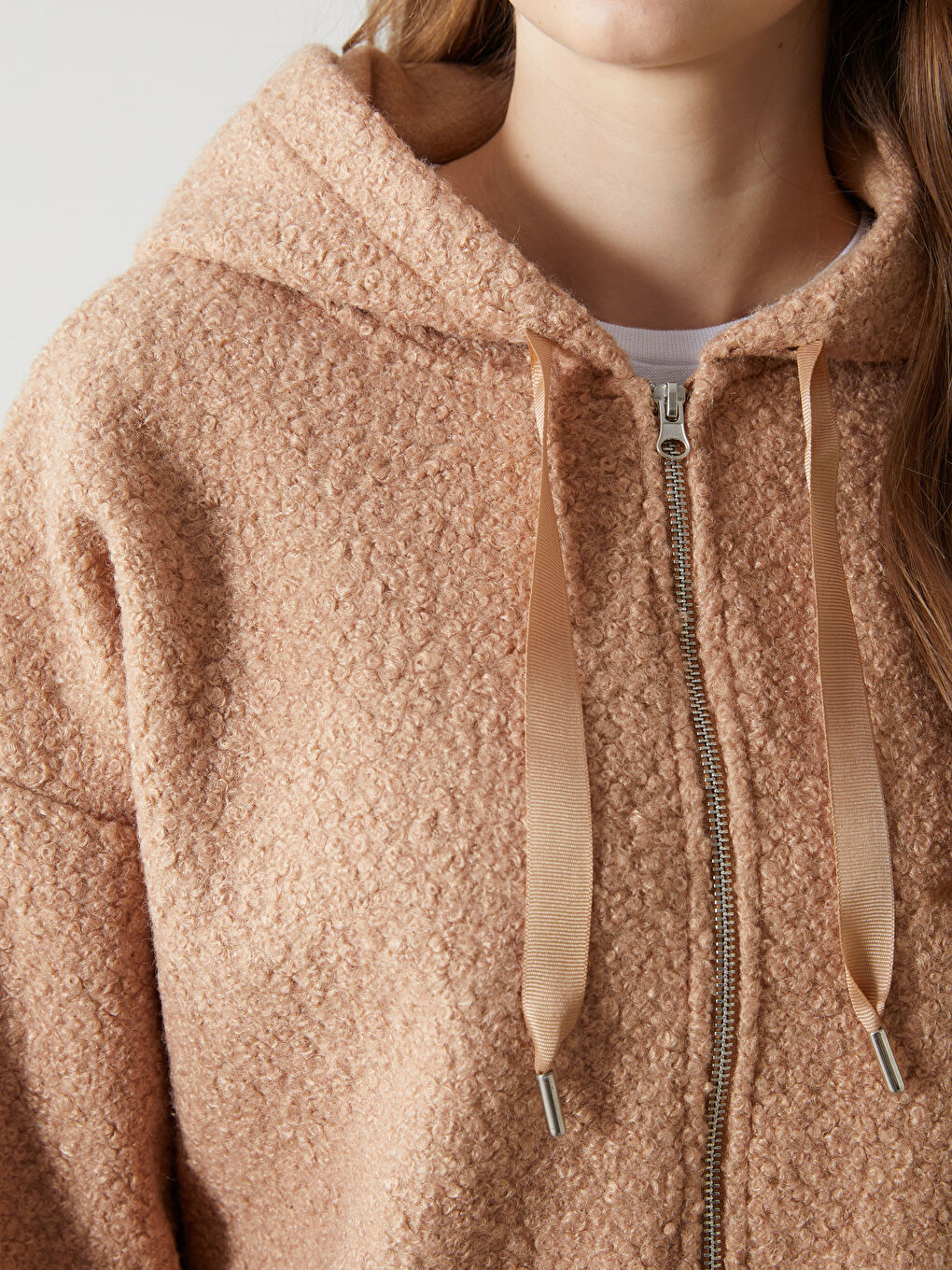 Bej Kapüşonlu Kadın Hırka-2