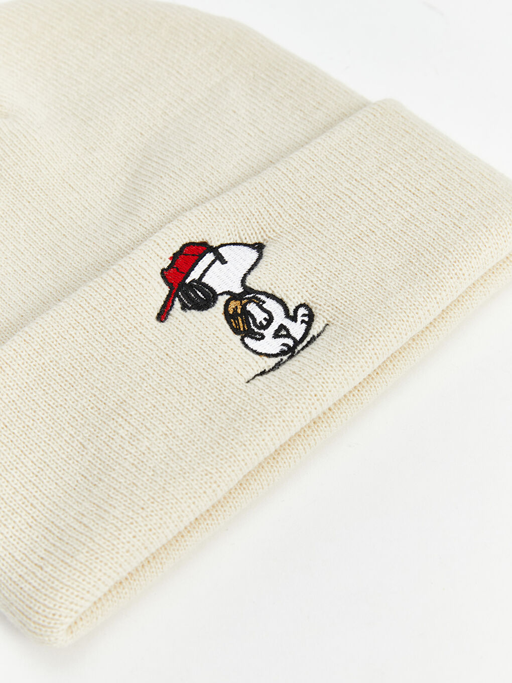 Snoopy Embroidered Men's Beanie-2