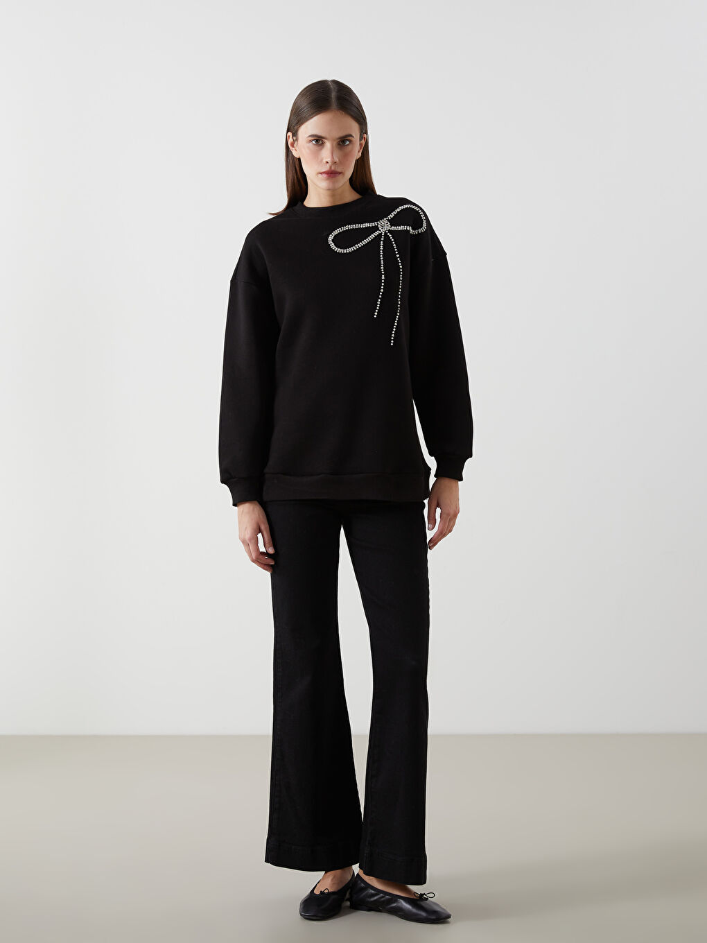 Siyah Bisiklet Yaka Taşlı Kadın Kalın Sweatshirt Tunik-3