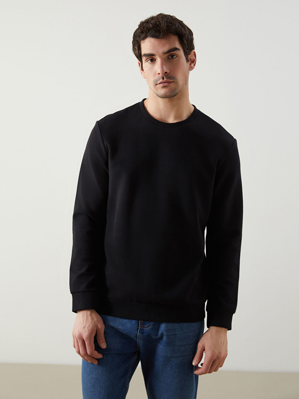 Siyah Bisiklet Yaka Uzun Kollu Erkek Sweatshirt