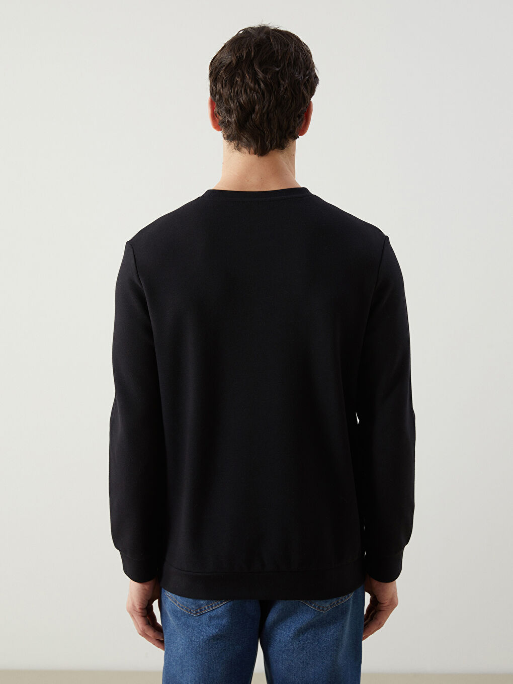 Siyah Bisiklet Yaka Uzun Kollu Erkek Sweatshirt-3