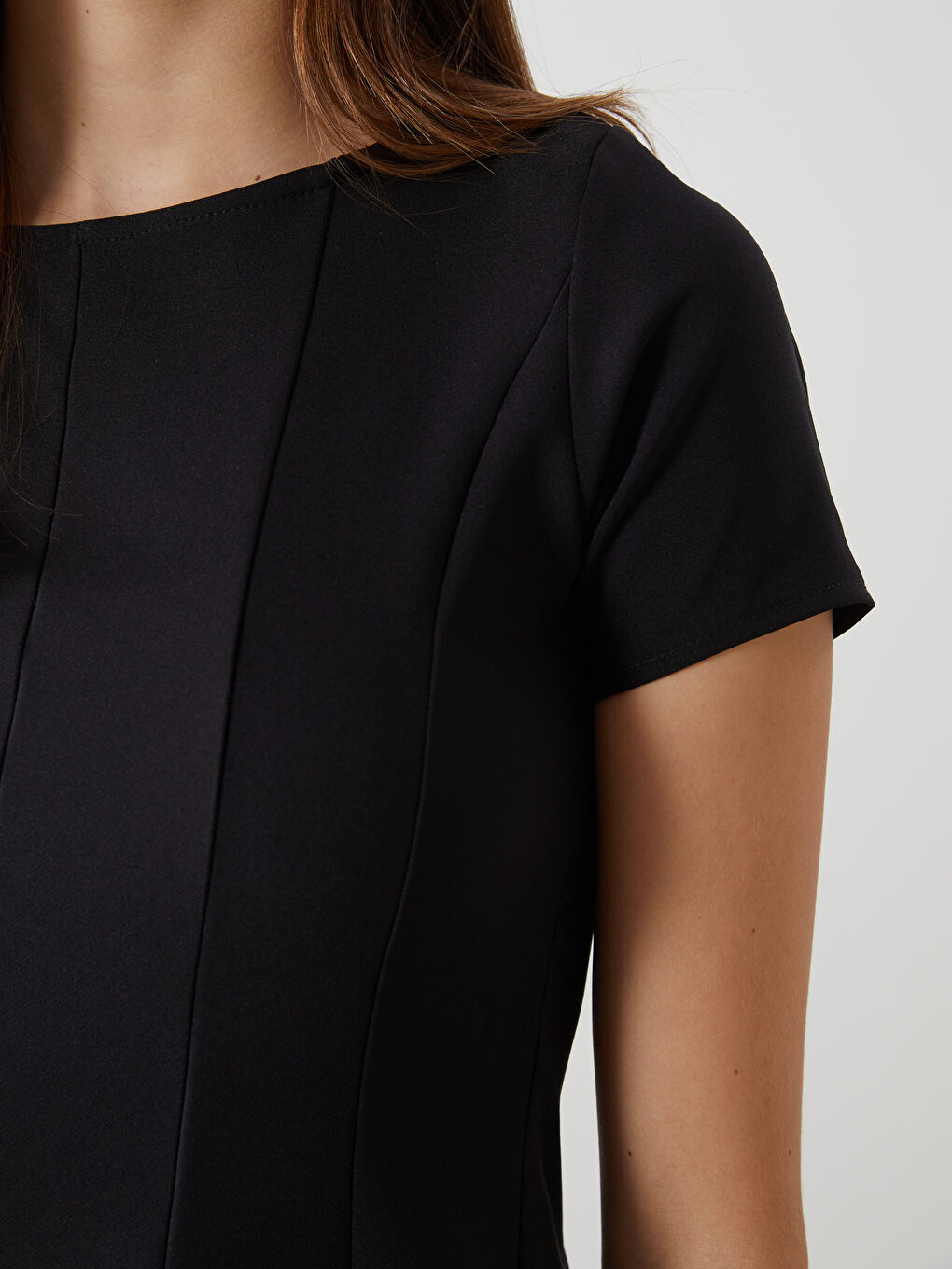 Siyah Bisiklet Yaka Kadın Mini Elbise-2