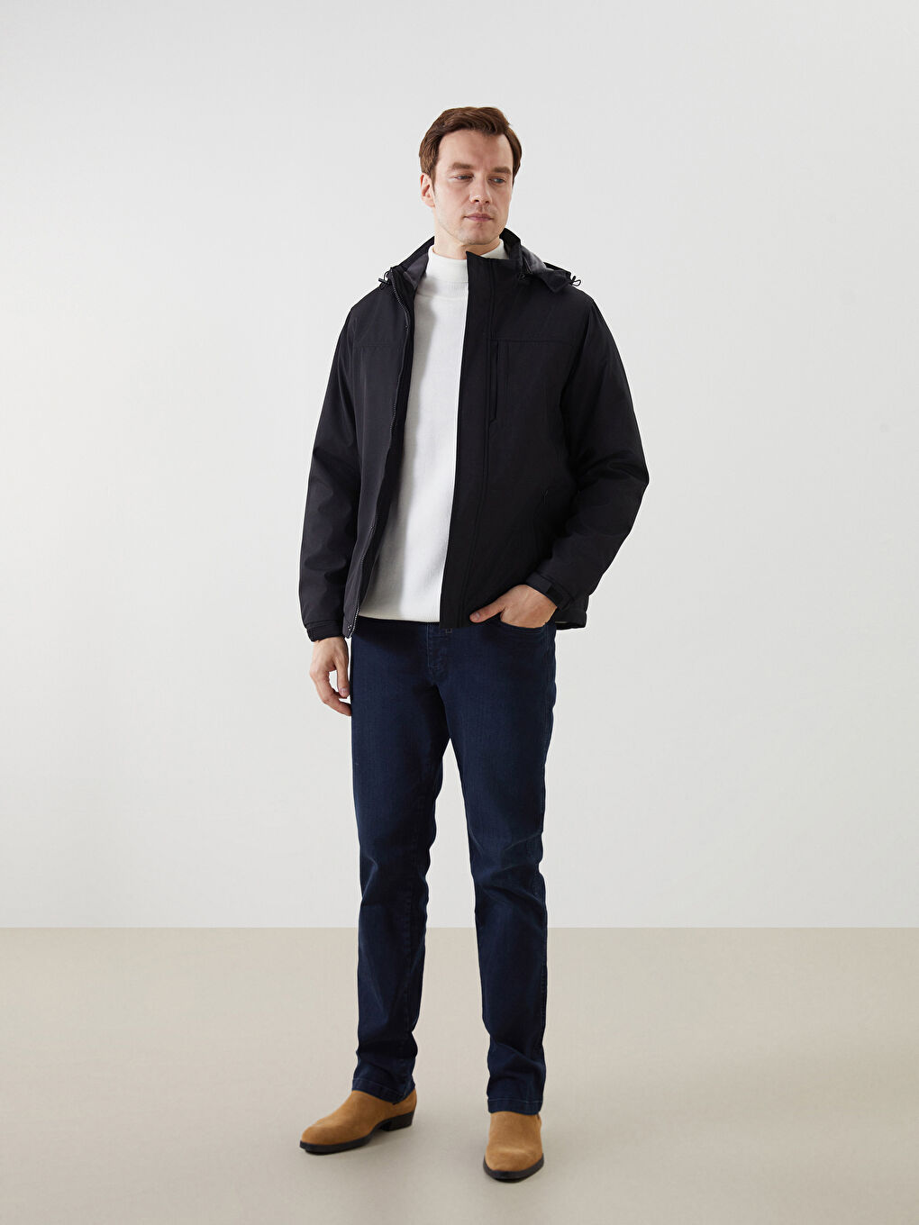 Siyah Slim Fit Kapüşonlu Erkek Mont-1