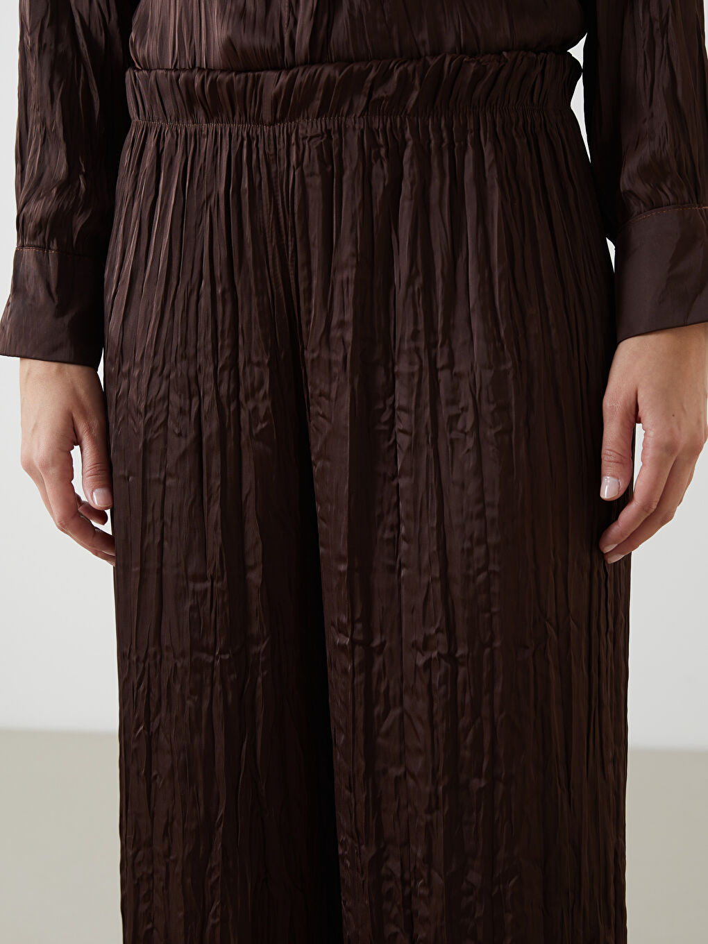 Kahverengi Beli Lastikli Geniş Paça Kadın Pantolon-2