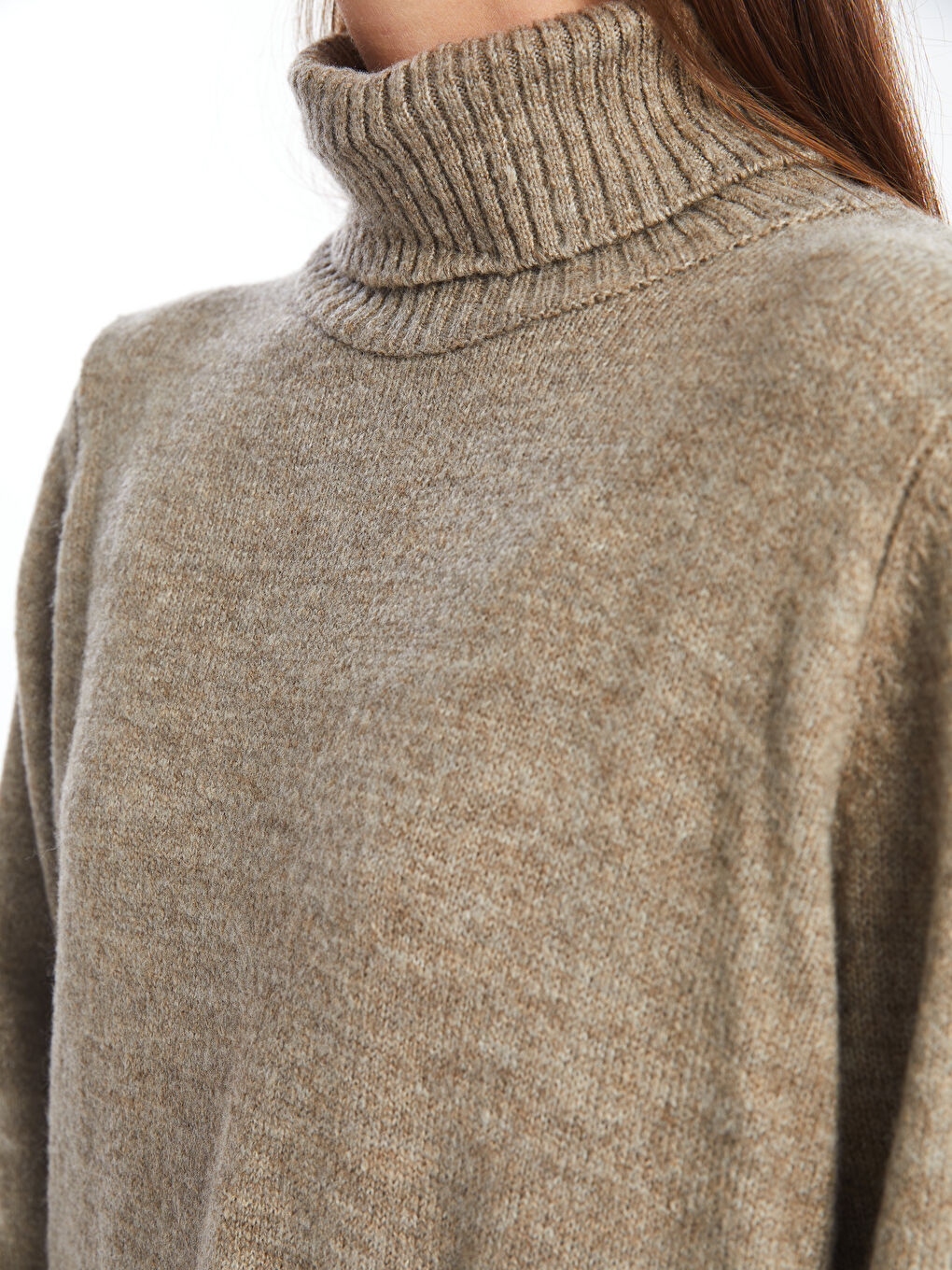 فستان تريكو نسائي بياقة عالية سادة كم طويل واسع الحجم-5