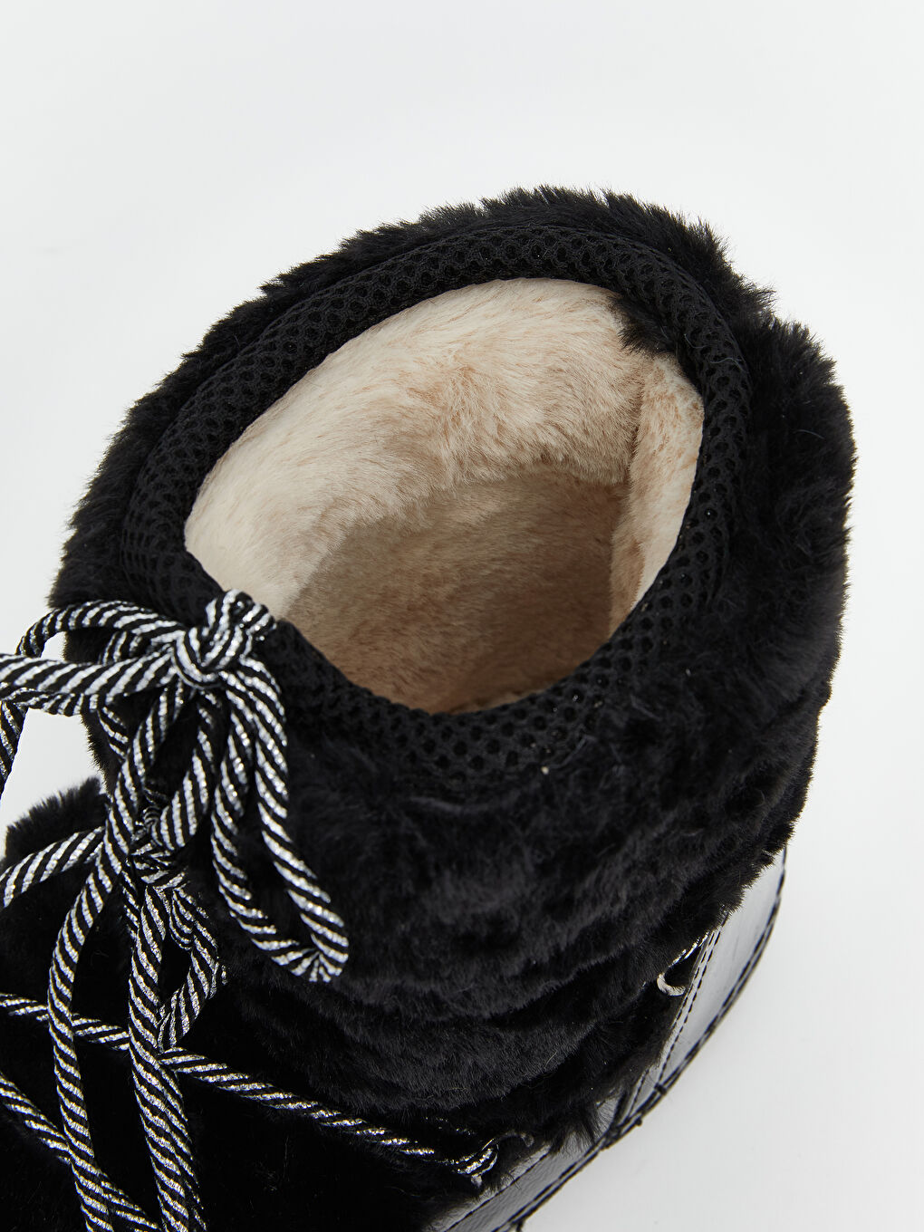Siyah Kürklü Kız Çocuk Kar Botu-5