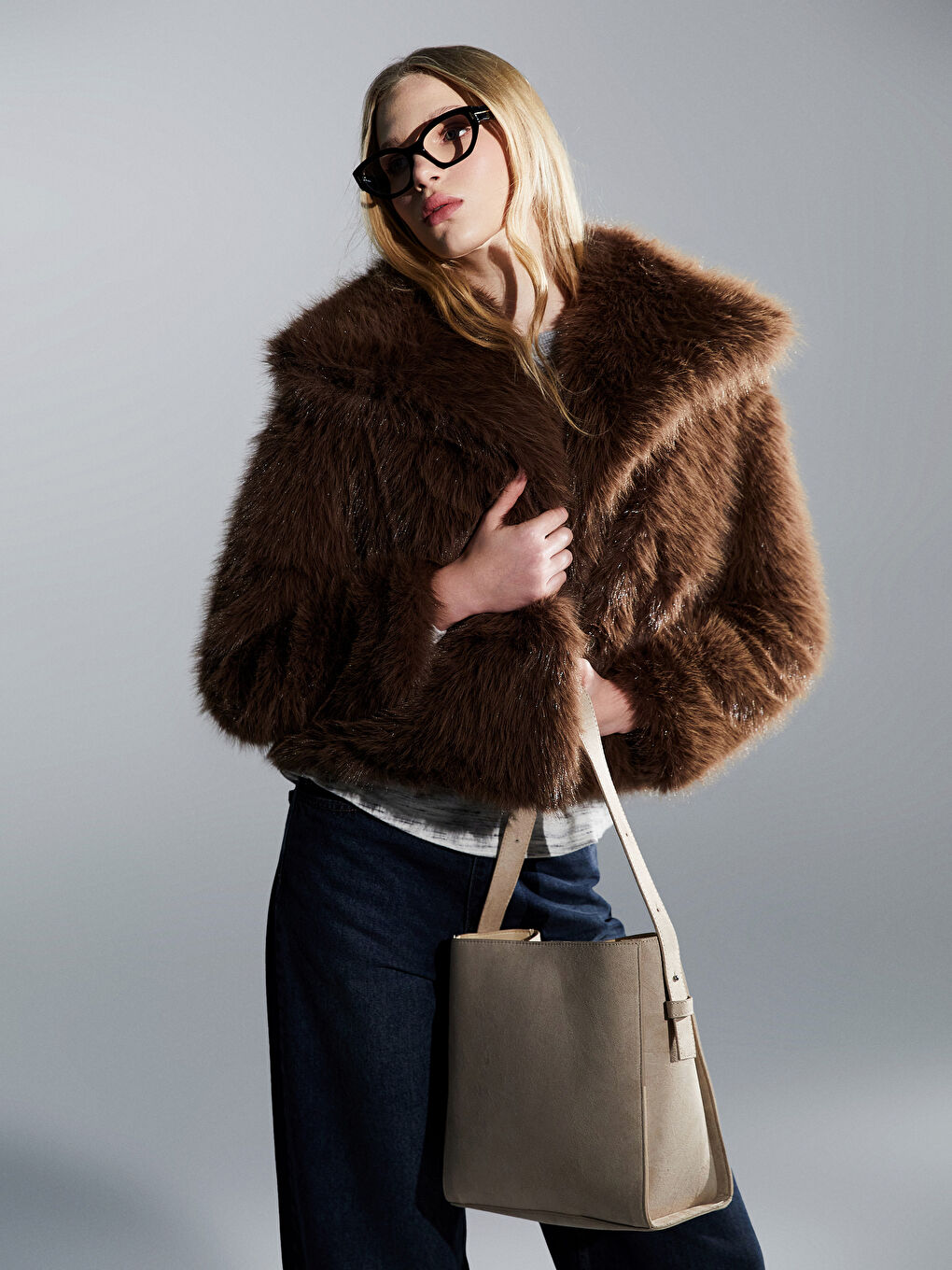 Kahverengi Ceket Yaka Kadın Kürk Mont