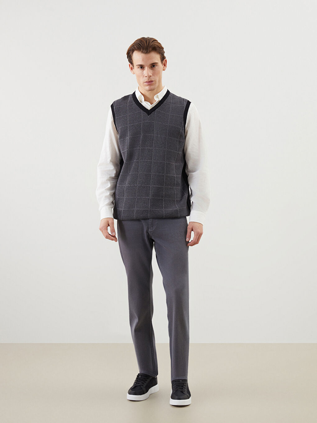 Standardni kroj V izrez Muški Trikotažni Džemper Prsluk-1