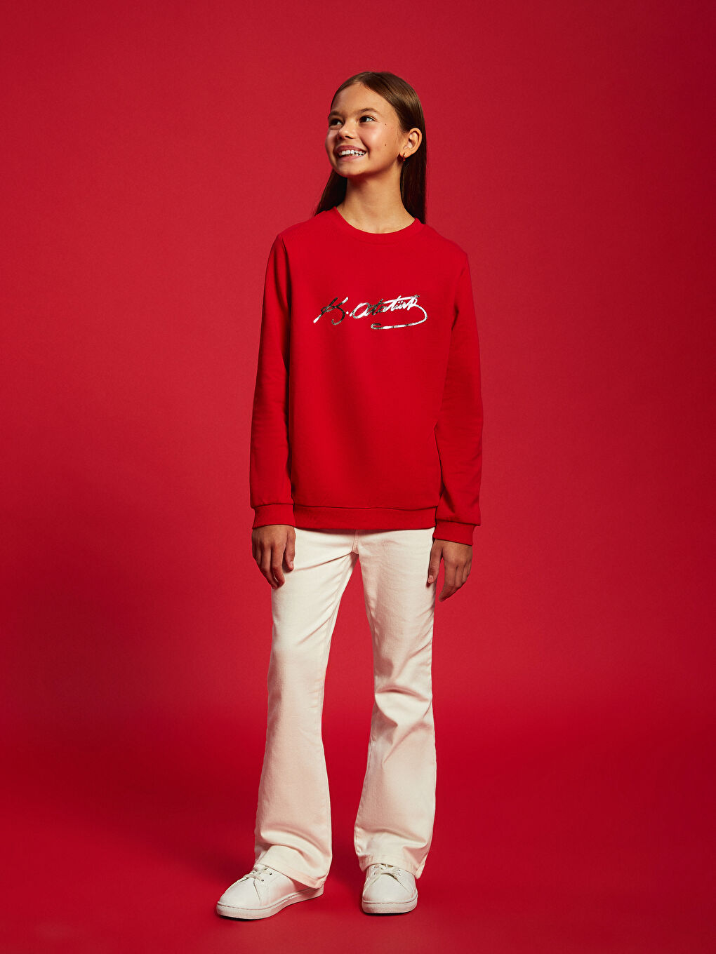 Kırmızı Bisiklet Yaka Atatürk İmza Baskılı Kız Çocuk Sweatshirt-3