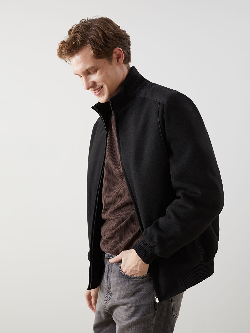 Siyah Standart Kalıp Dik Yaka Erkek Mont