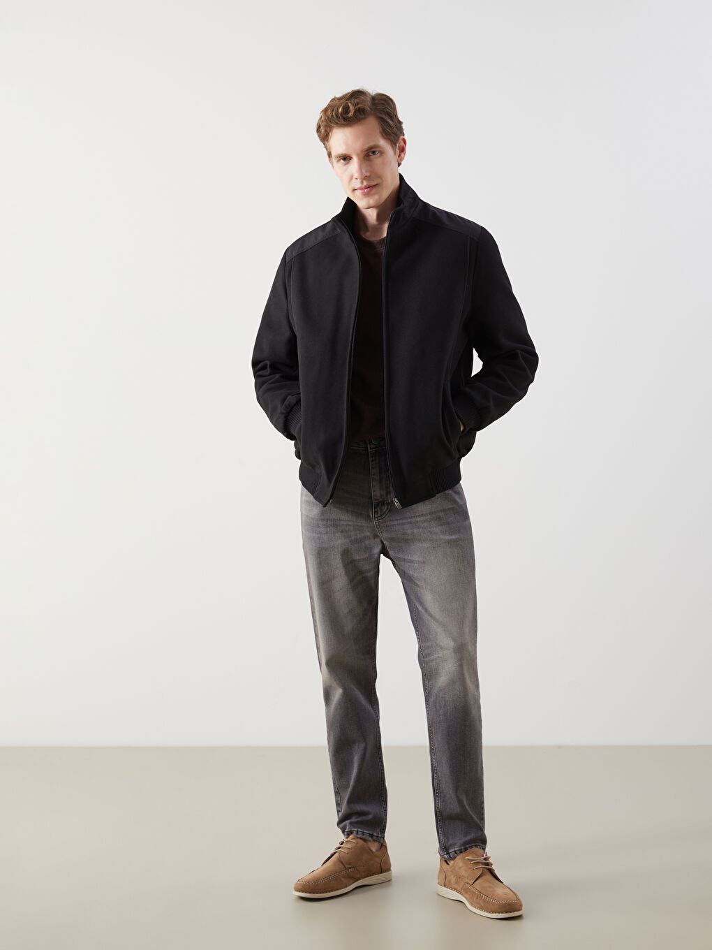 Siyah Standart Kalıp Dik Yaka Erkek Mont-1