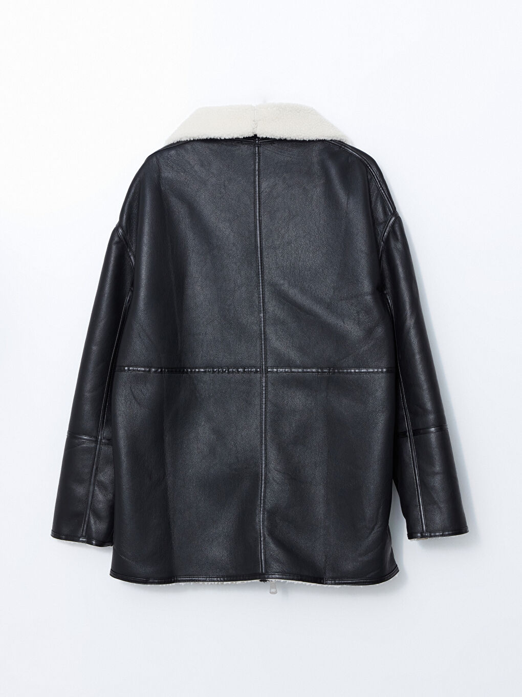 Siyah Dik Yaka Kadın Deri Görünümlü Mont-7