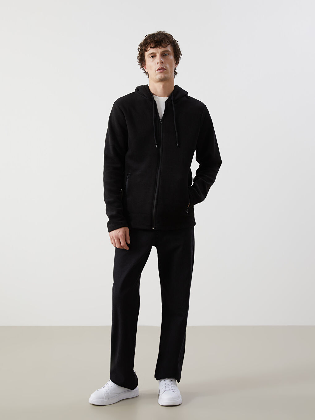 Siyah Kapüşonlu Uzun Kollu Polar Erkek Fermuarlı Sweatshirt-2