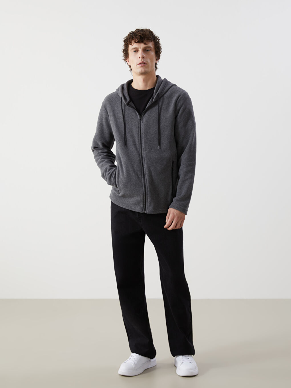 LCWAIKIKI Classic Hooded Long Sleeve Polar Men's Zip-Up Sweatshirt -W5FT19Z8-D3B