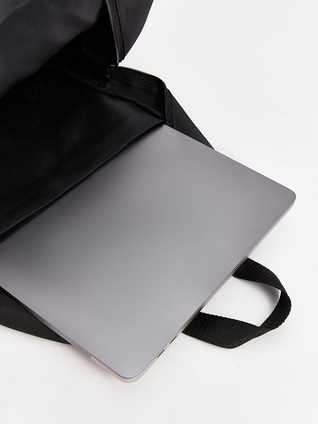 Siyah Çok Bölmeli Kız Çocuk Sırt Çantası-3