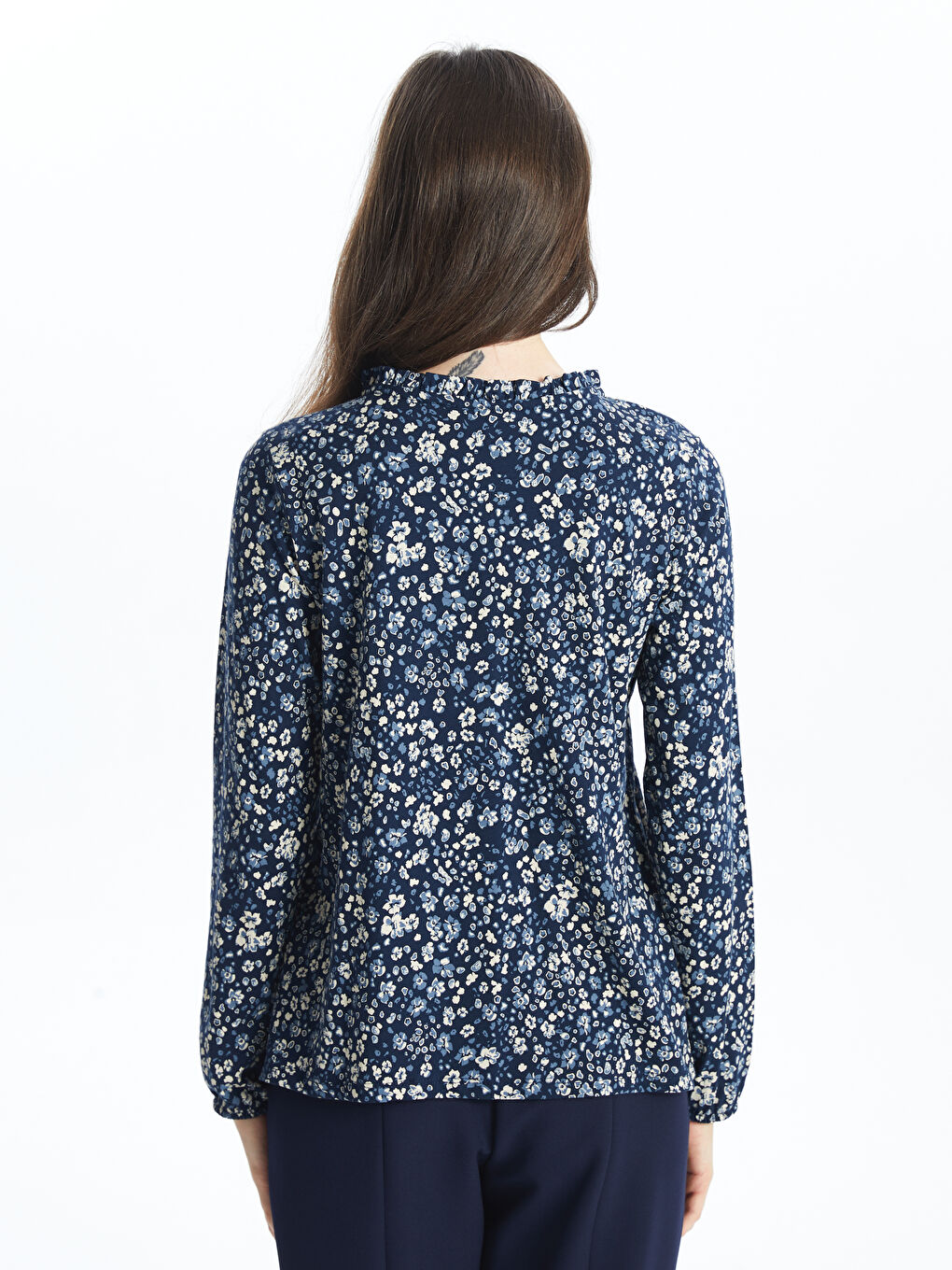 Lacivert Bağlamalı Yaka Çiçekli Bluz-8