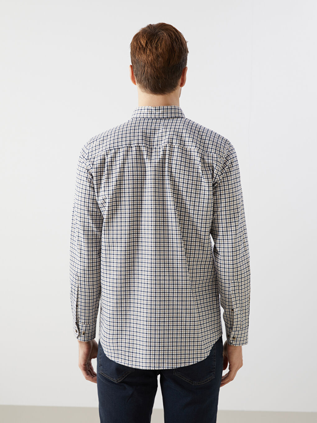 قميص رجالي كاروهات كم طويل بقصة عادية من قماش الجبردين-3