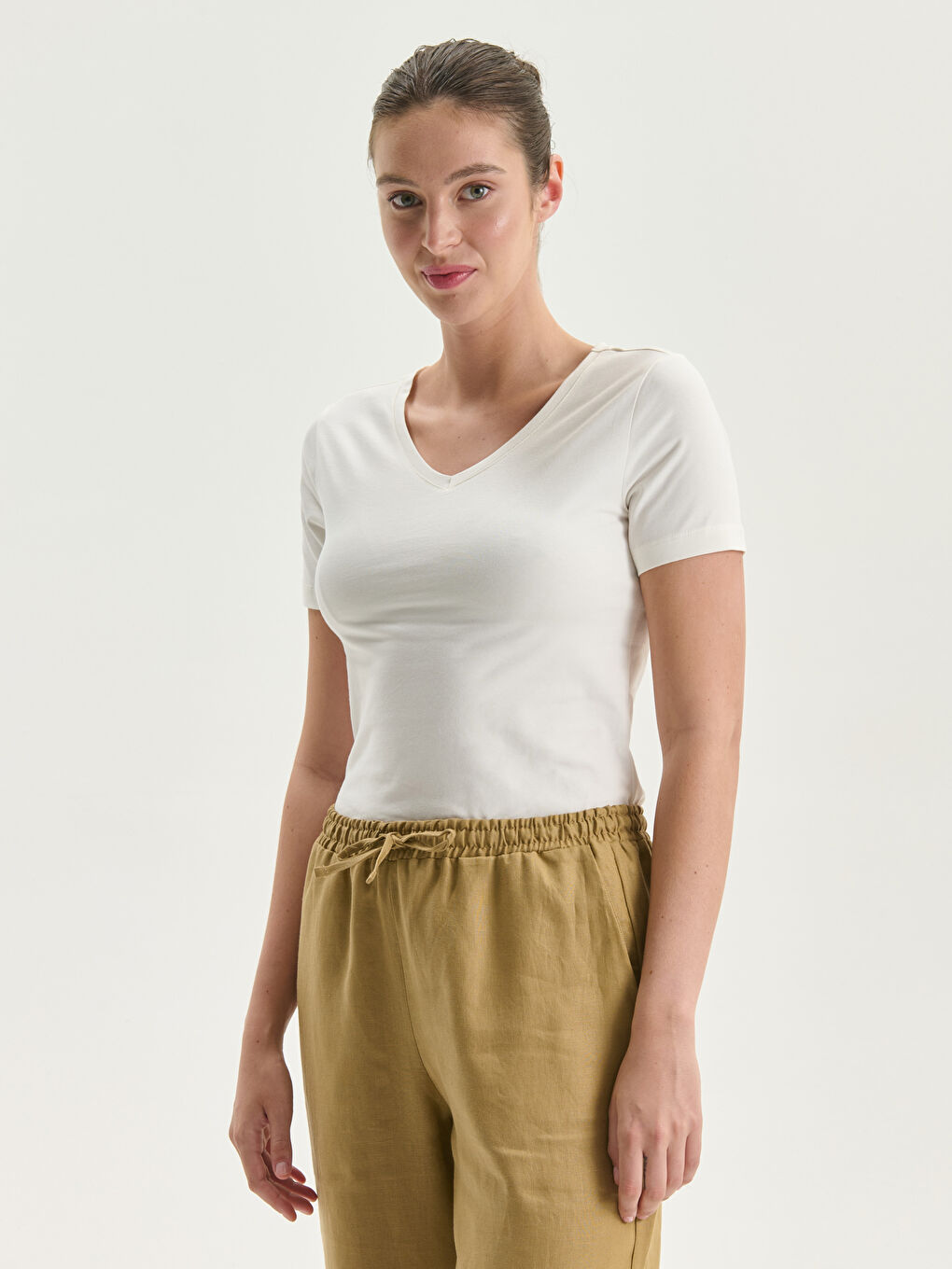LC WAIKIKI V Neck Women's T-Shirt -S29608Z8-R9J