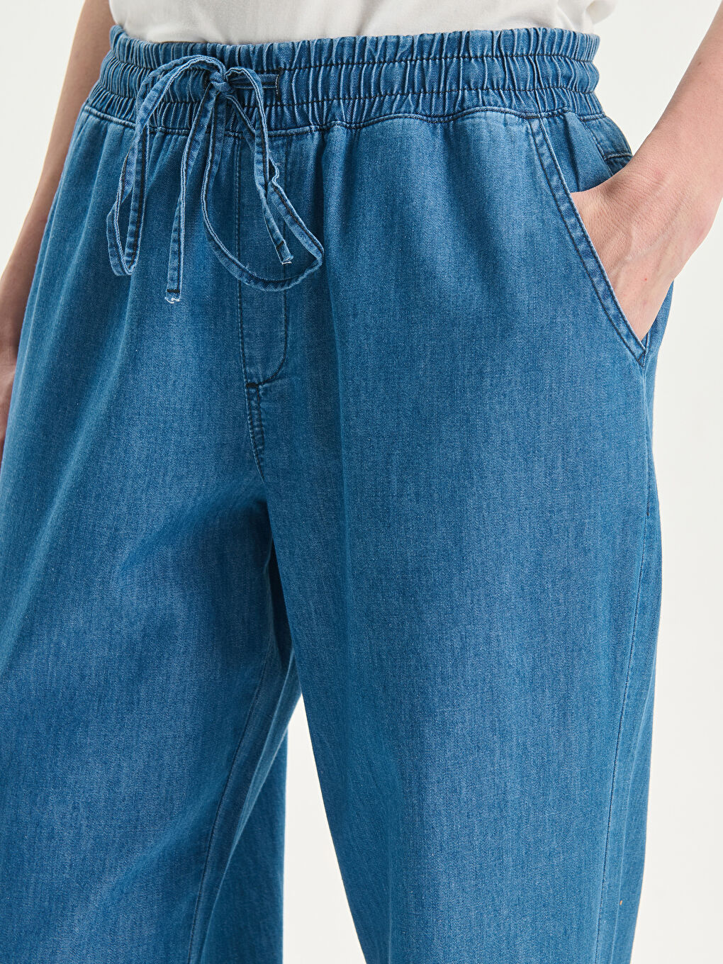 Джинсы Женские Широкие Брюки С Карманами На Резинке-2