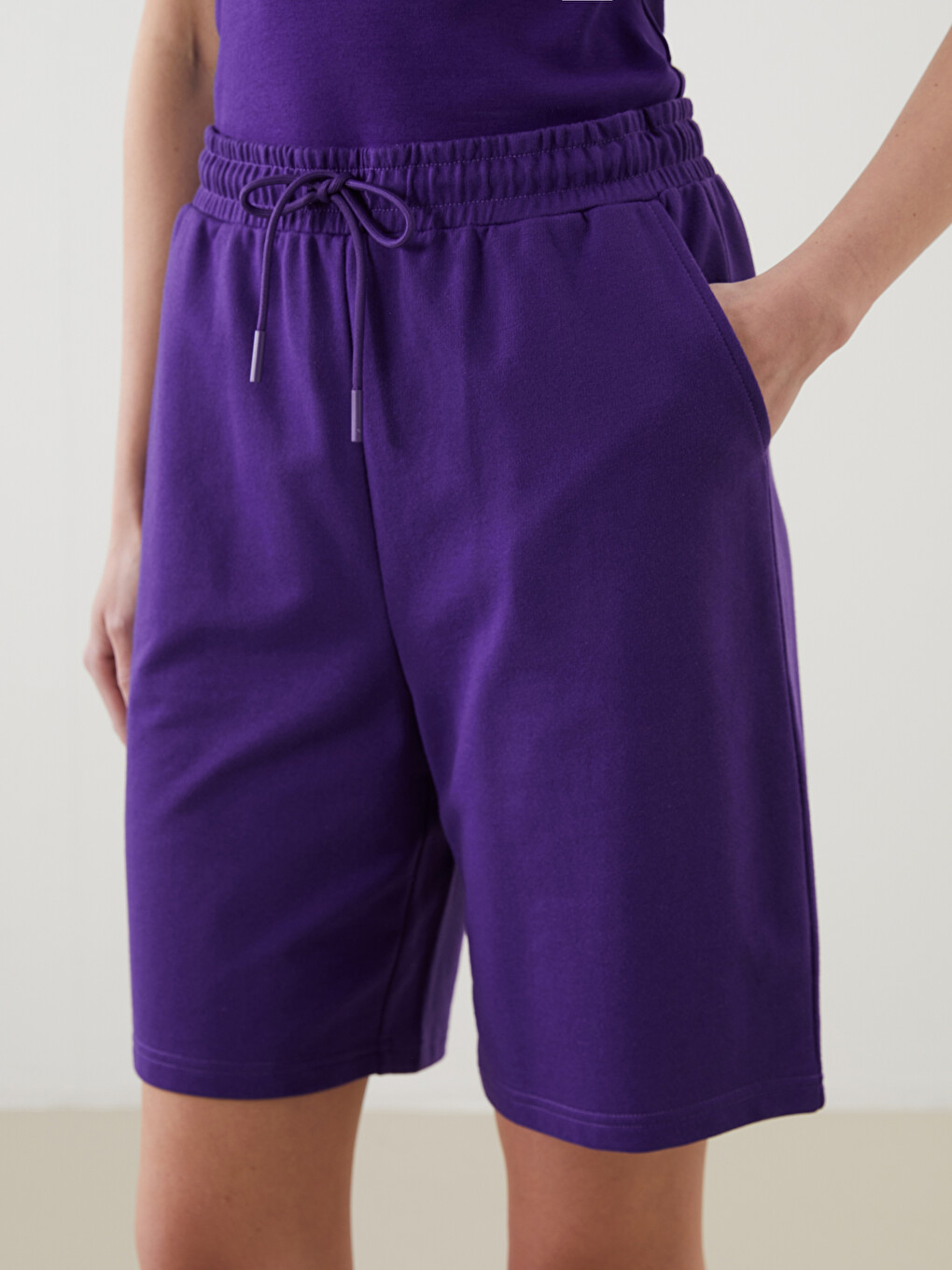 Elastic Waist Regular Pocket Detailed Cotton Women's Bermuda Shorts-3