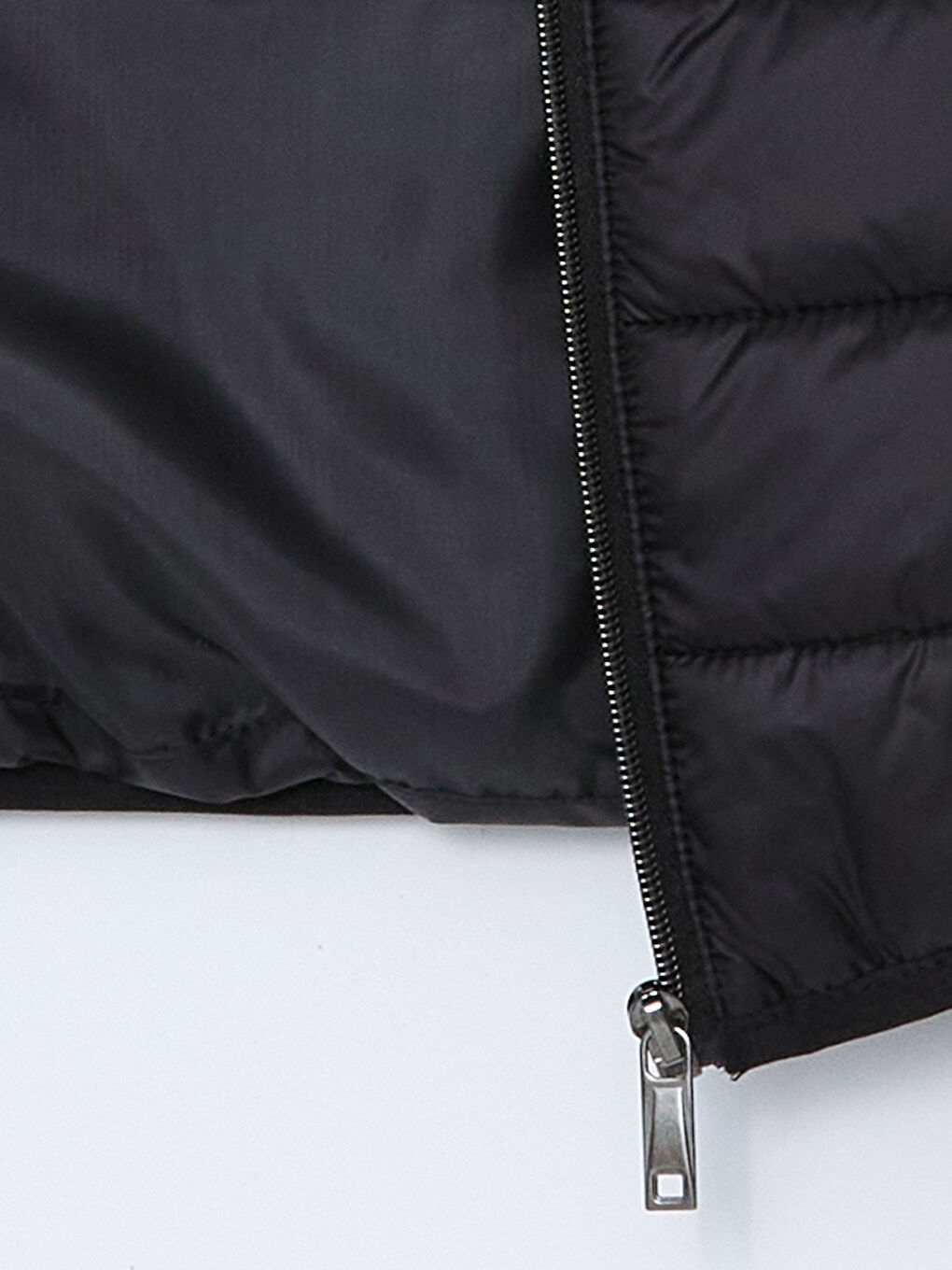 فيست منتفخ بياقة قمع للرجال بمقاس عادي-10