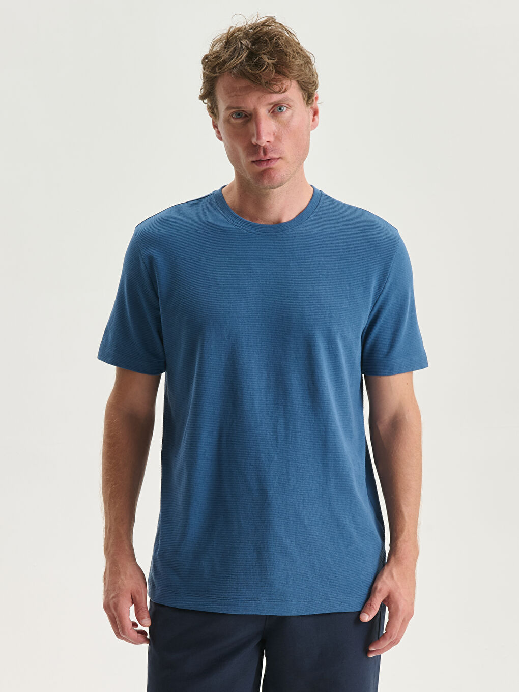Crew Neck Short Sleeve Men's Textured T-Shirt