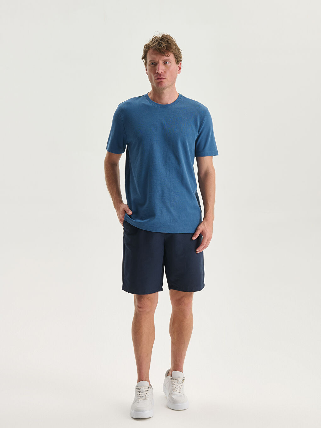 Crew Neck Short Sleeve Men's Textured T-Shirt-2