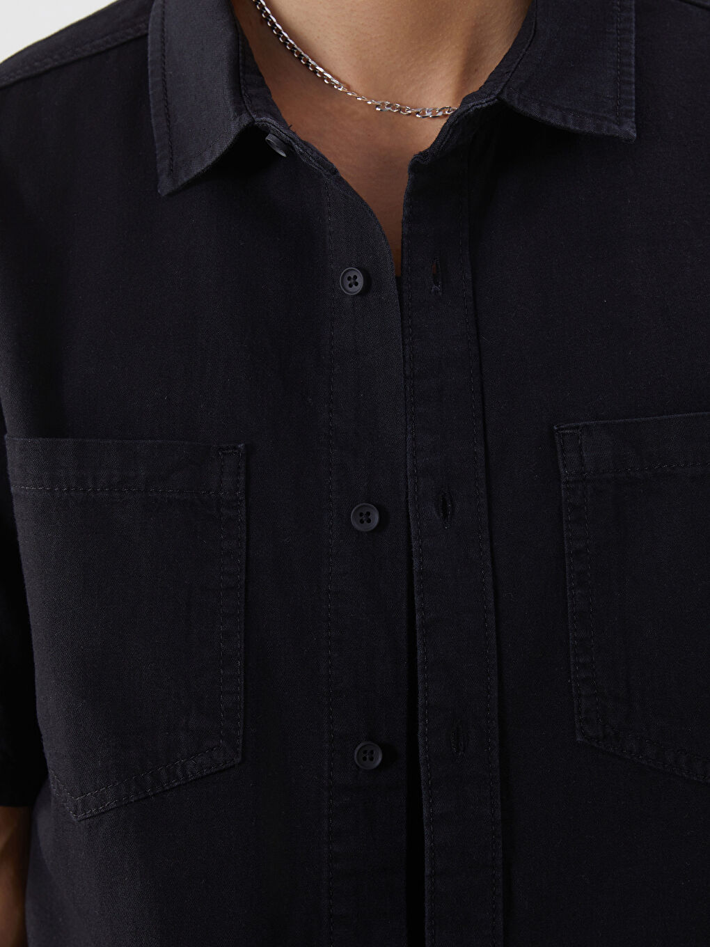 قميص جينز كم قصير واسع للرجال-2