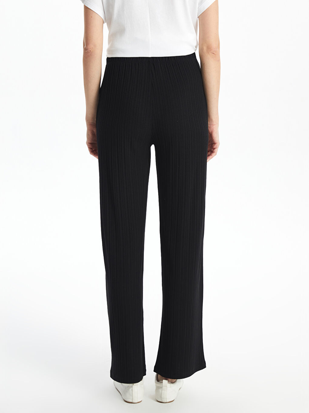 Siyah Beli Lastikli Dokulu Kadın Pantolon-3