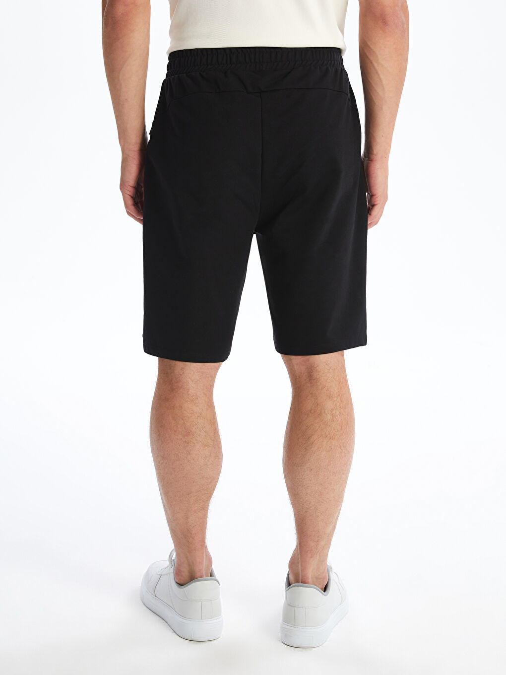 شورت رجالي بخصر مرن وقصة رفيعة-3