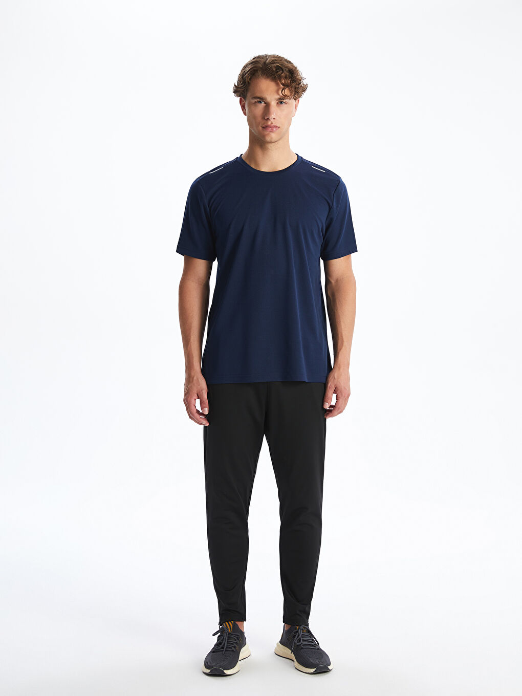 Tricou Sport pentru Bărbați cu Mânecă Scurtă și Guler Rotund DRY-TECH-1