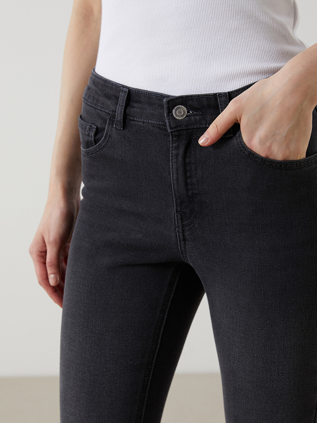 Jupiter Super Skinny Fit Women's Jeans-2