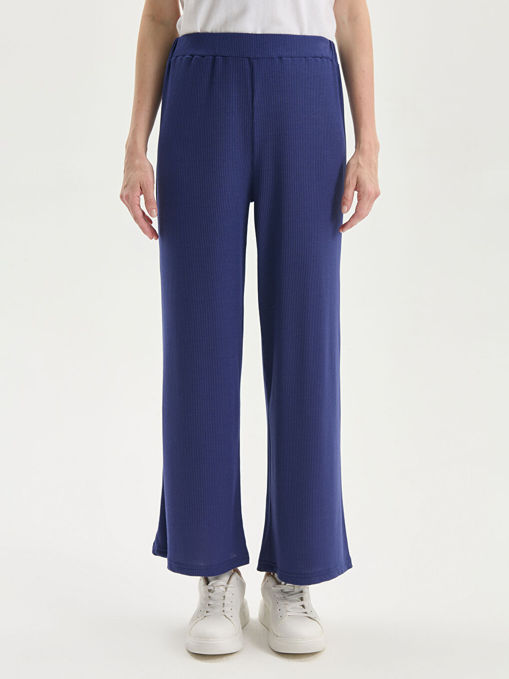 Women's Elastic Waist Plain Trousers-1