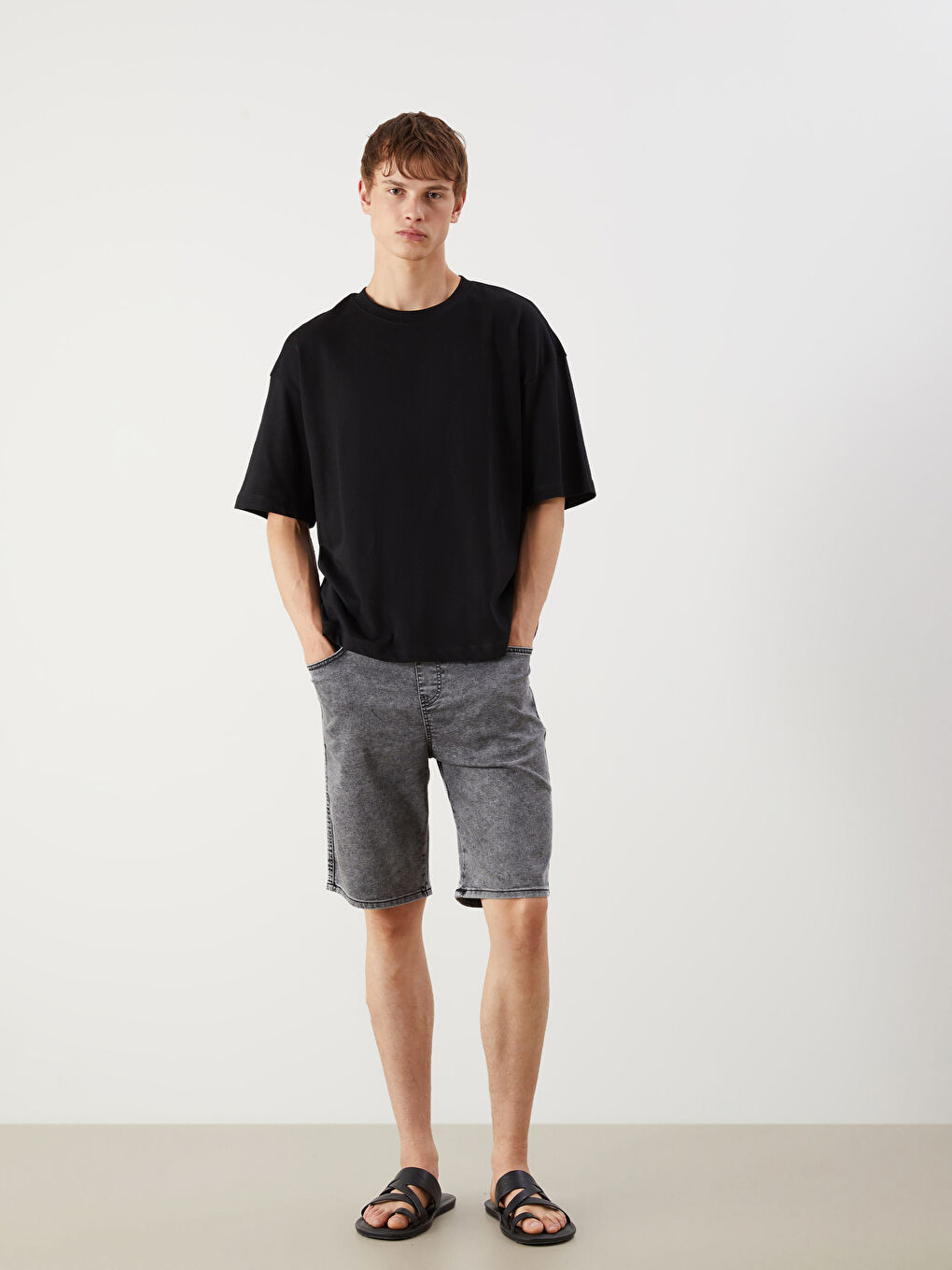 Antrasit Standart Kalıp Erkek Jean Şort