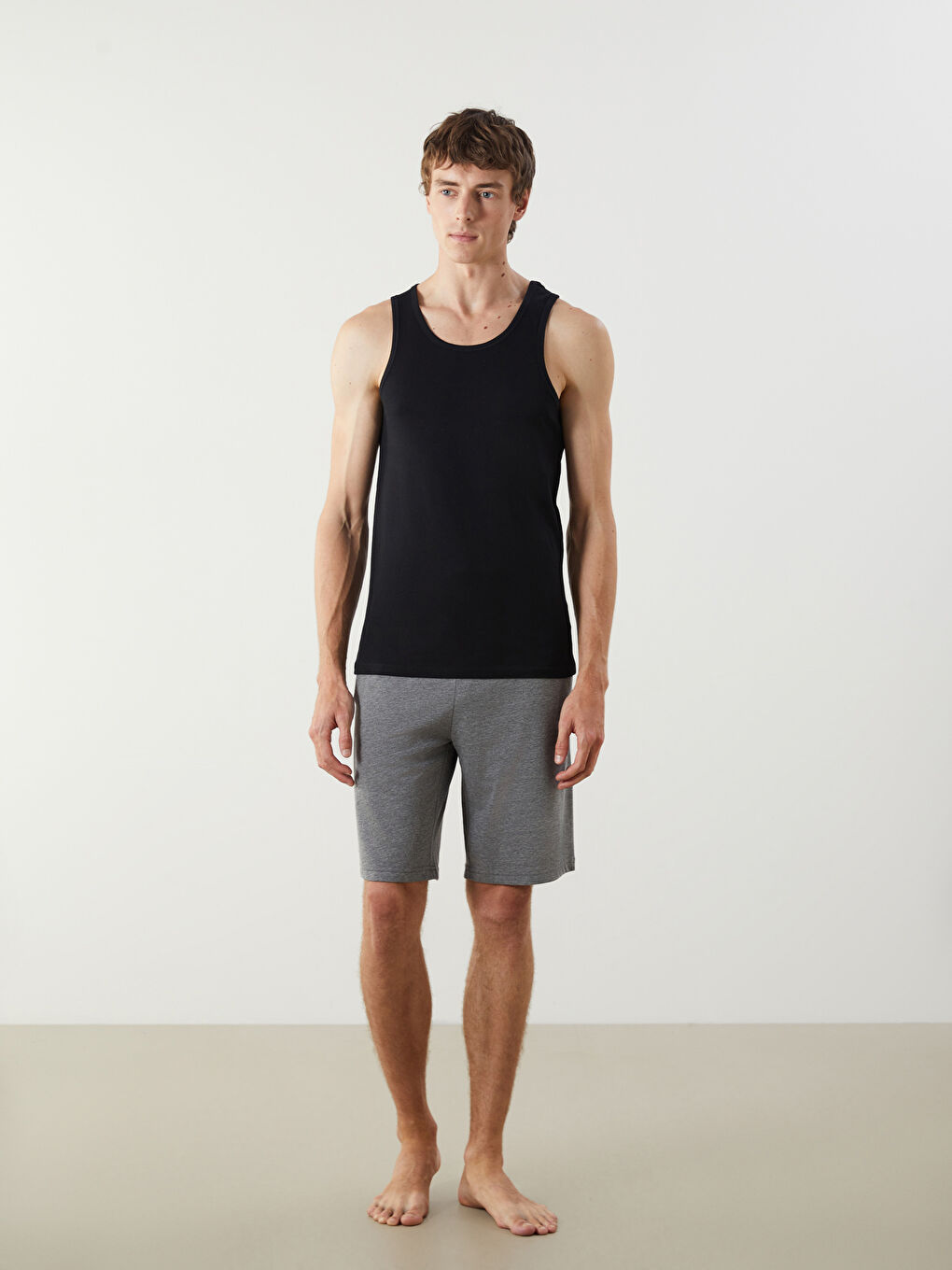 Siyah U Yaka Penye Erkek Atlet 2'li-2