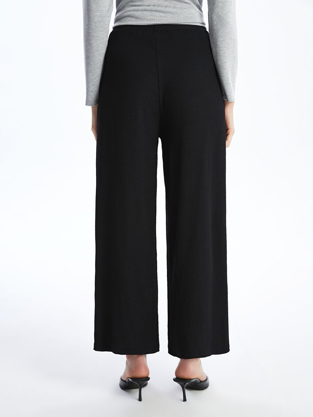 Siyah Beli Lastikli Dokulu Kadın Pantolon-3