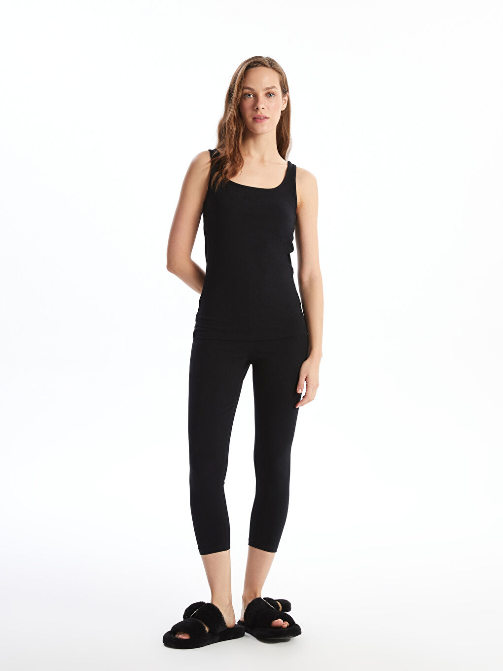 Siyah U Yaka Kadın Atlet-1